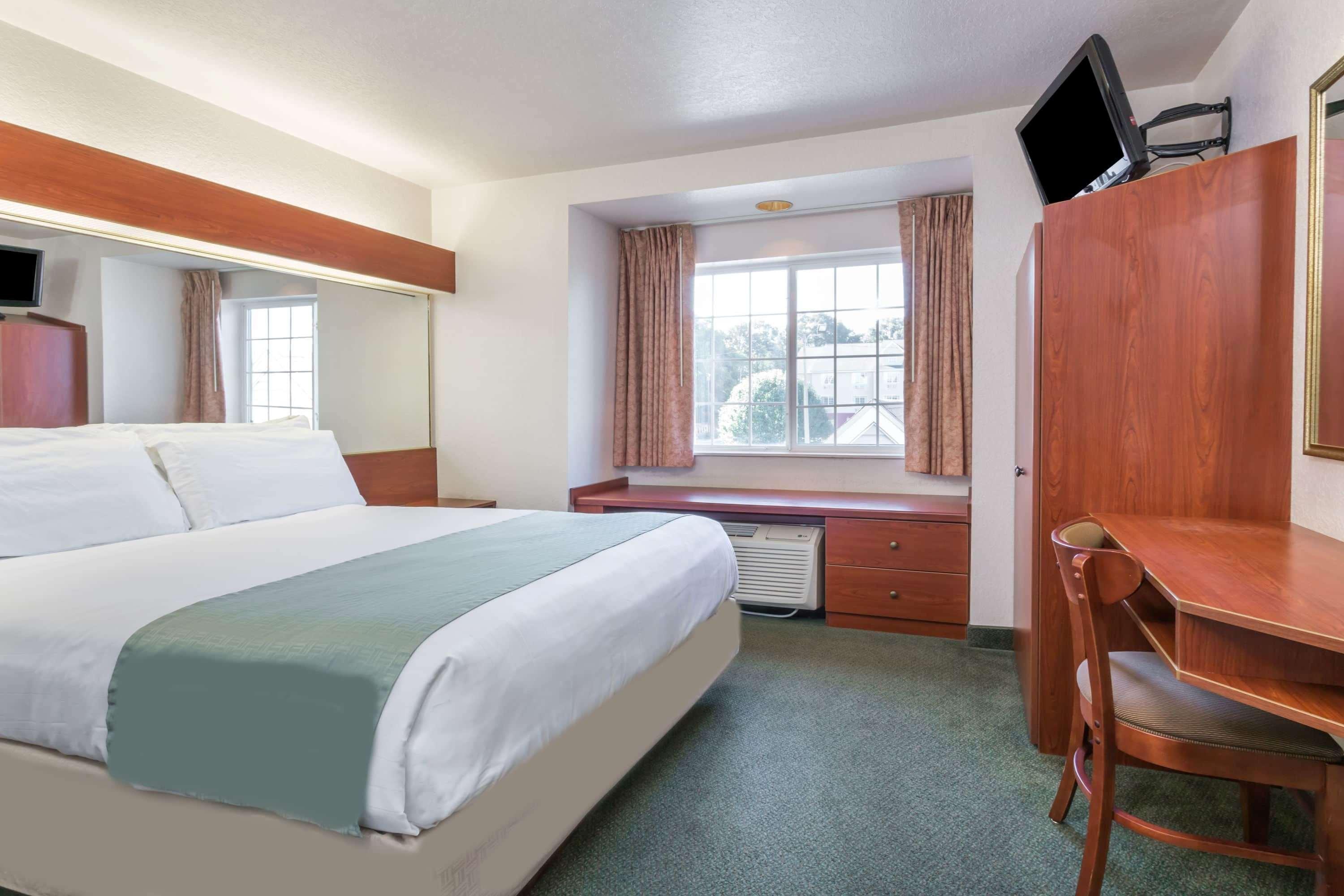 Microtel Inn & Suites Marianna Exteriér fotografie
