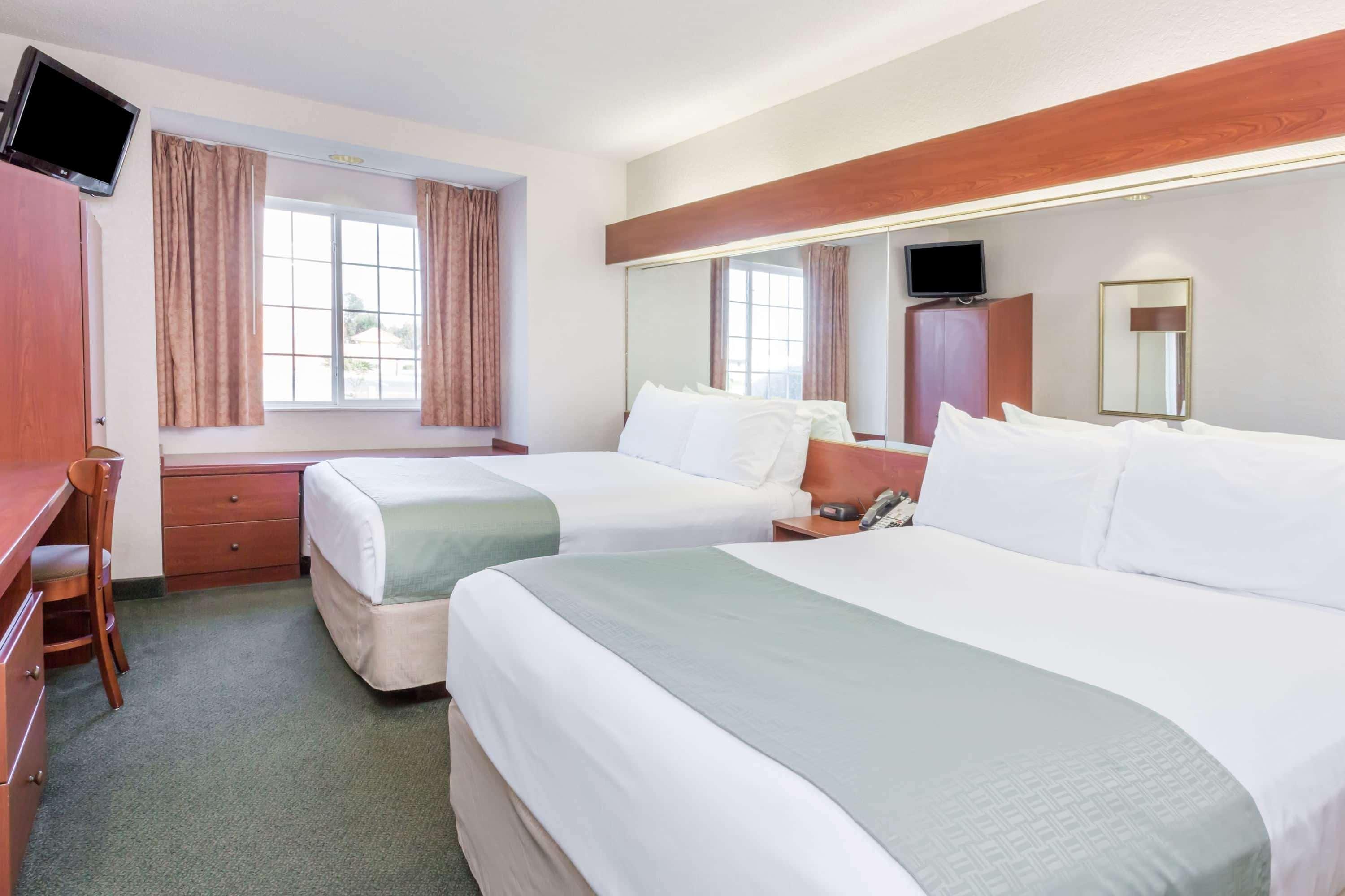 Microtel Inn & Suites Marianna Exteriér fotografie