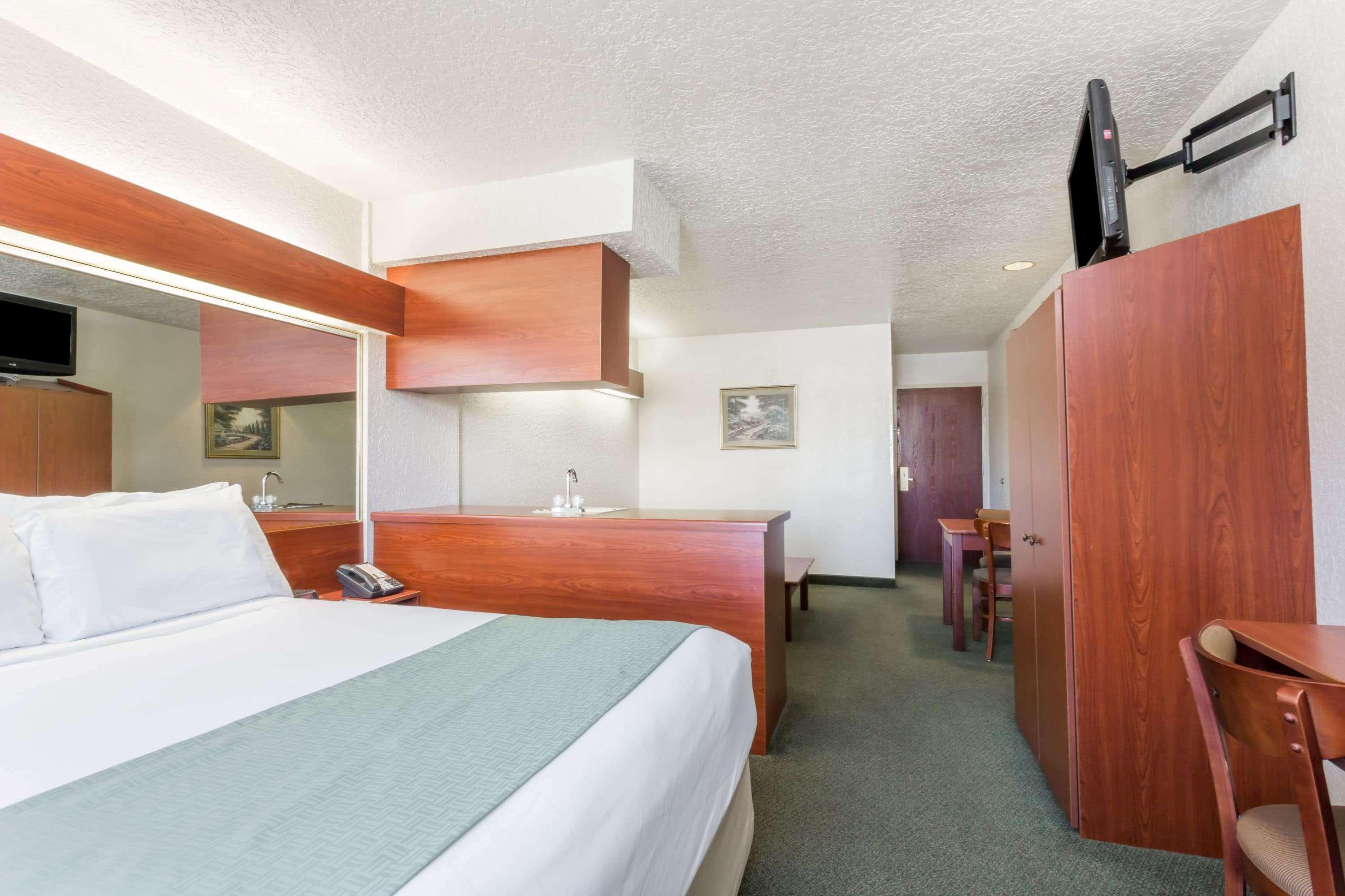 Microtel Inn & Suites Marianna Exteriér fotografie