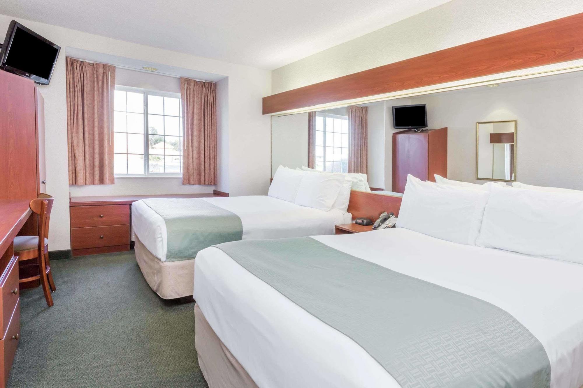 Microtel Inn & Suites Marianna Exteriér fotografie